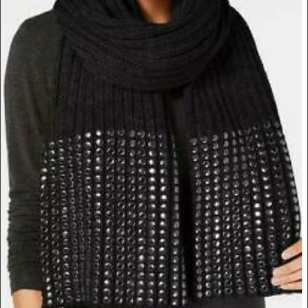 ♣️NWT DKNY Studded Ribbed Oversize Scarf